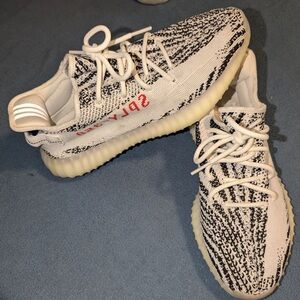 Yeezy 350 boost zebra